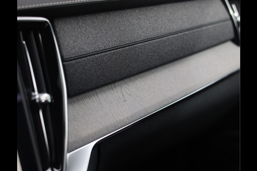 Volvo XC90 T8 AWD Ultra Dark | Heico - Pano - Trekhaak