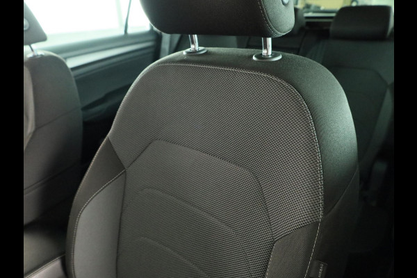Škoda Kodiaq 1.5 TSI Ambition Business 150pk | Trekhaak | Navigatie | Cirtual Cockpit | parkeersensoren voor en achter | Apple Carplay /- Android auto | Climatronic