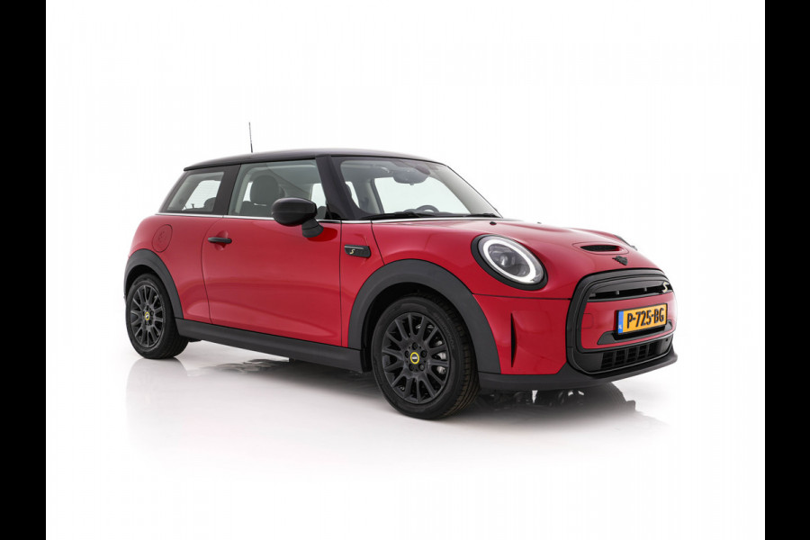 MINI Mini Electric Business Edition 33 kWh [ 3-Fase-11kW ] {SOH-100%} (INCL-BTW) Aut. *LEATHER | FULL-LED | KEYLESS | SPORTSEATS | NAVI-FULLMAP | ECC | AMBIENTLIGHT | DAB | DIGI-COCKPIT | PDC | 17"ALU*