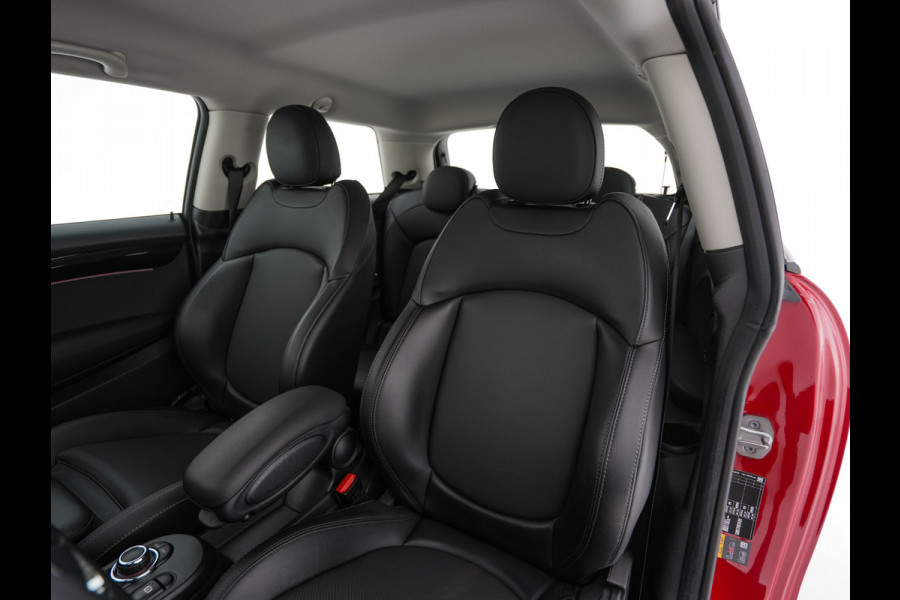 MINI Mini Electric Business Edition 33 kWh [ 3-Fase-11kW ] {SOH-100%} (INCL-BTW) Aut. *LEATHER | FULL-LED | KEYLESS | SPORTSEATS | NAVI-FULLMAP | ECC | AMBIENTLIGHT | DAB | DIGI-COCKPIT | PDC | 17"ALU*