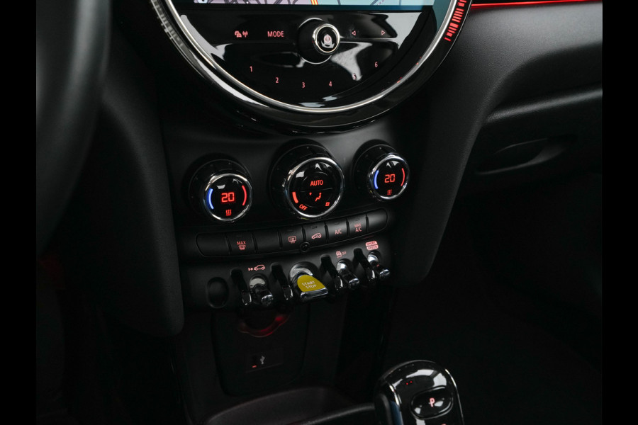 MINI Mini Electric Business Edition 33 kWh [ 3-Fase-11kW ] {SOH-100%} (INCL-BTW) Aut. *LEATHER | FULL-LED | KEYLESS | SPORTSEATS | NAVI-FULLMAP | ECC | AMBIENTLIGHT | DAB | DIGI-COCKPIT | PDC | 17"ALU*