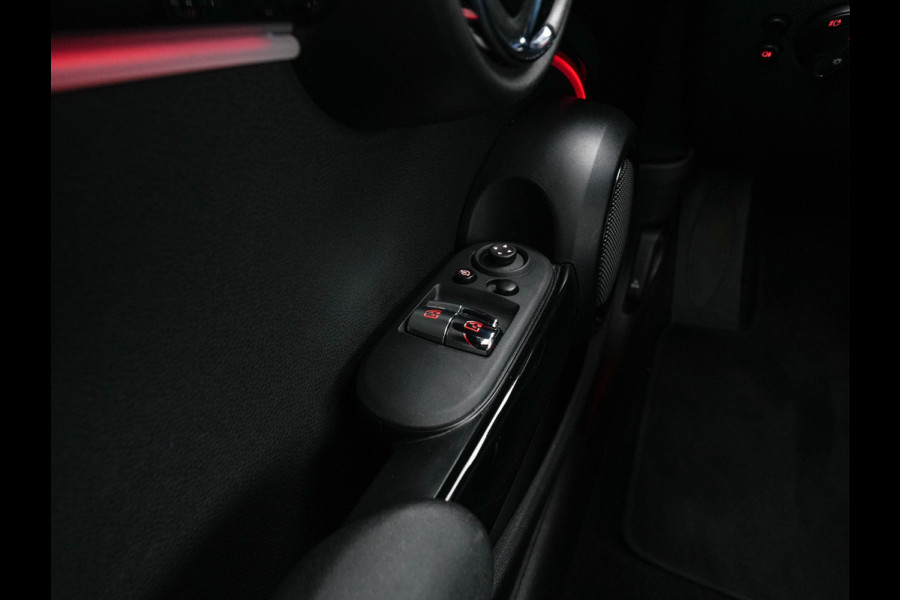 MINI Mini Electric Business Edition 33 kWh [ 3-Fase-11kW ] {SOH-100%} (INCL-BTW) Aut. *LEATHER | FULL-LED | KEYLESS | SPORTSEATS | NAVI-FULLMAP | ECC | AMBIENTLIGHT | DAB | DIGI-COCKPIT | PDC | 17"ALU*