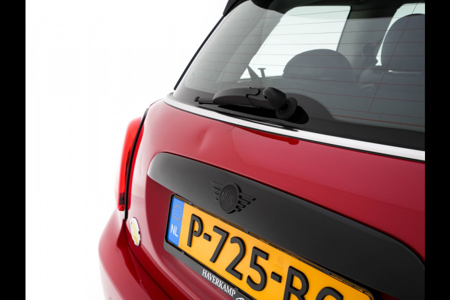 MINI Mini Electric Business Edition 33 kWh [ 3-Fase-11kW ] {SOH-100%} (INCL-BTW) Aut. *LEATHER | FULL-LED | KEYLESS | SPORTSEATS | NAVI-FULLMAP | ECC | AMBIENTLIGHT | DAB | DIGI-COCKPIT | PDC | 17"ALU*