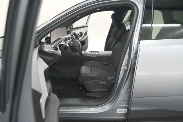 Peugeot 5008 HYbrid 145 e-DCS6 GT Exclusive | Panoramadak | Camera | Elektrische Achterklep | Adaptieve Cruise Control
