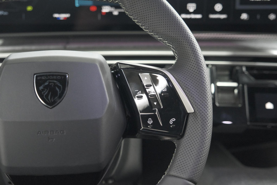 Peugeot 5008 HYbrid 145 e-DCS6 GT Exclusive | Panoramadak | Camera | Elektrische Achterklep | Adaptieve Cruise Control