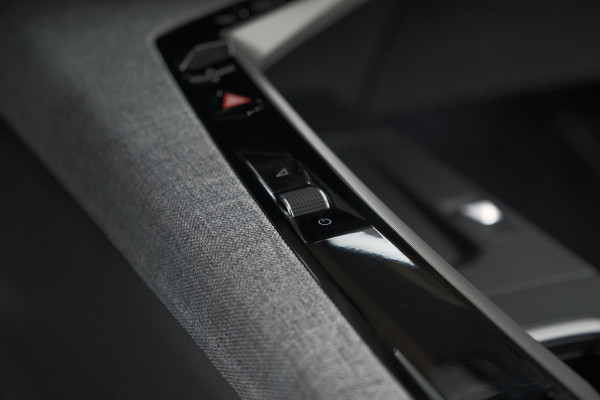 Peugeot 5008 HYbrid 145 e-DCS6 GT Exclusive | Panoramadak | Camera | Elektrische Achterklep | Adaptieve Cruise Control