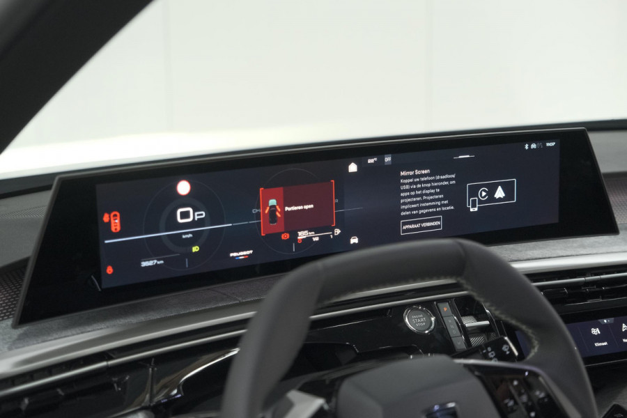 Peugeot 5008 HYbrid 145 e-DCS6 GT Exclusive | Panoramadak | Camera | Elektrische Achterklep | Adaptieve Cruise Control
