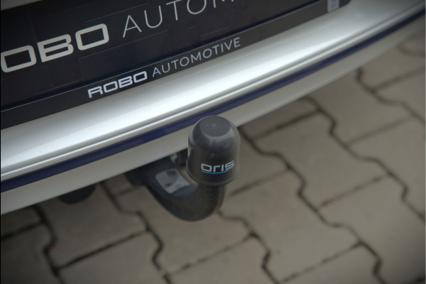 BMW 1-serie 118i Sport Line Edition | Stoelverwarming | Cruise Control | Parkeersensoren | Navigatie | Groot Scherm | Digitale Tellers | Automaat | Keyless | Trekhaak | LED