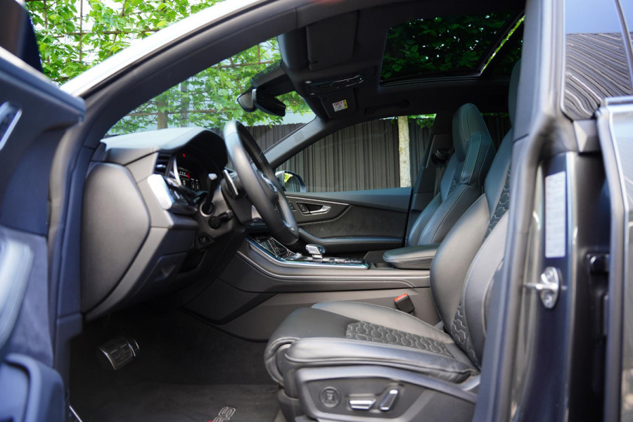 Audi RSQ8 4.0 TFSI Quattro / URBAN / 24 Inch / Milltek Uitlaat