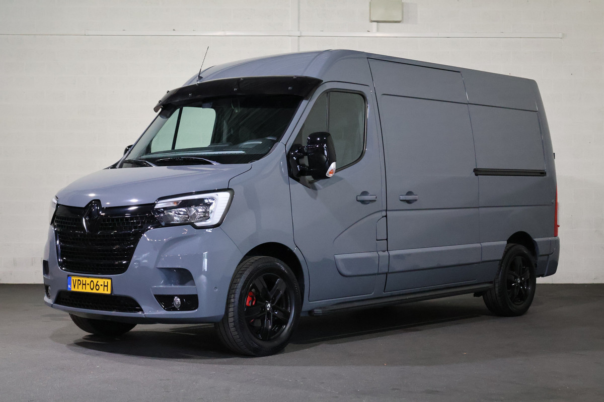 Renault Master 2.3 dCi 180pk L2 H2 Black Edition