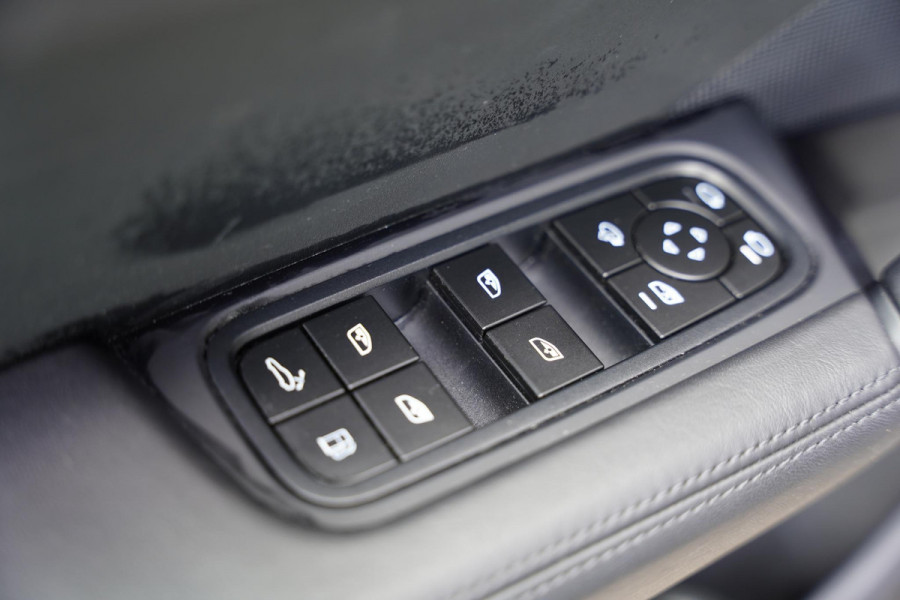 Porsche Cayenne 3.0 S E-Hybrid Black Edition / Sport Uitlaat / Sport Design Pakket