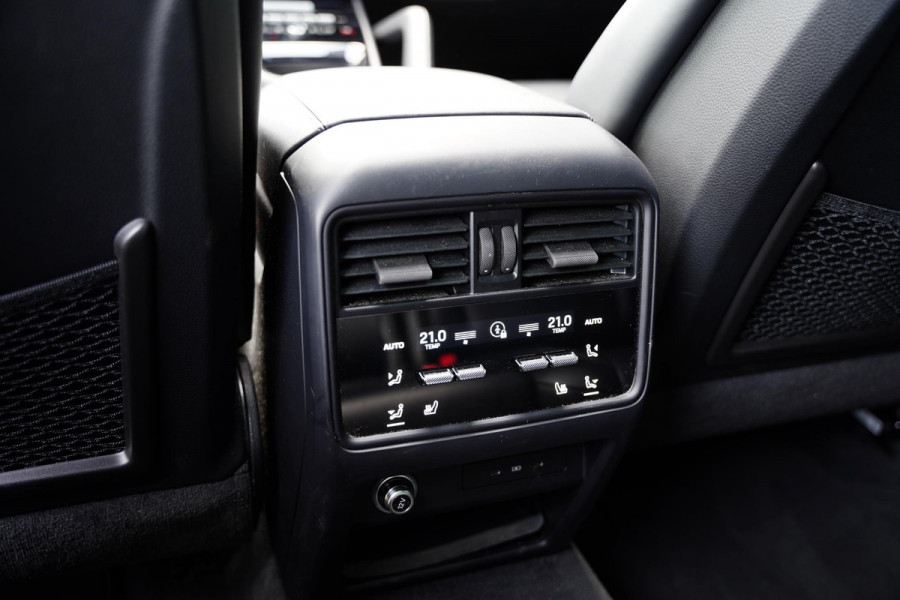 Porsche Cayenne 3.0 S E-Hybrid Black Edition / Sport Uitlaat / Sport Design Pakket