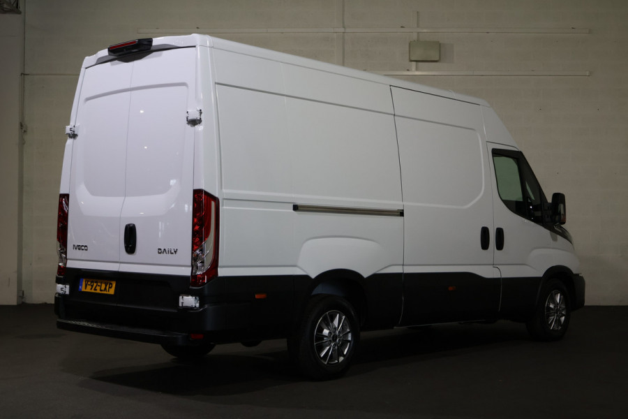 Iveco Daily 35S21 3.0 210pk Hi-Matic Automaat Navigatie Camera