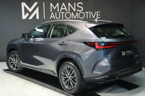 Lexus NX 350h / KEYLESS / ACC / CAMERA / CARPLAY / ALCANTARA