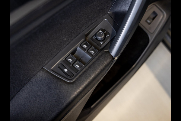 Volkswagen Tiguan Allspace 2.0 TSI 4Motion Highline 7 pers. / 180pk. / Head-up display / Apple Carplay / Trekhaak