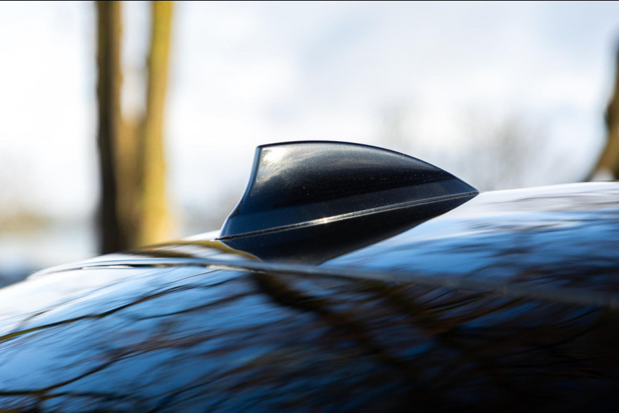 BMW 3-serie M340i xDrive Laserlight I Live Cockpit Professional I Head-Up I Adaptive cruise I Sfeerverlichting