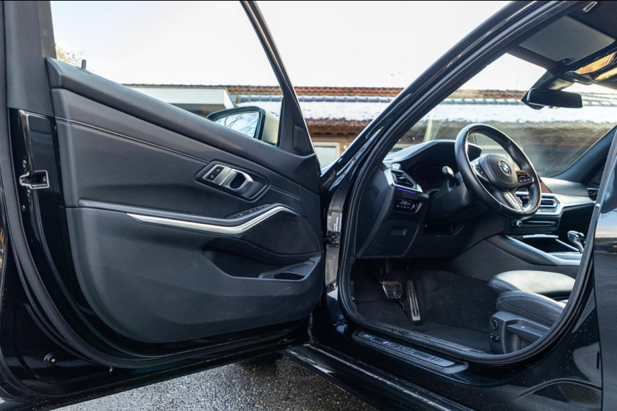 BMW 3-serie M340i xDrive Laserlight I Live Cockpit Professional I Head-Up I Adaptive cruise I Sfeerverlichting