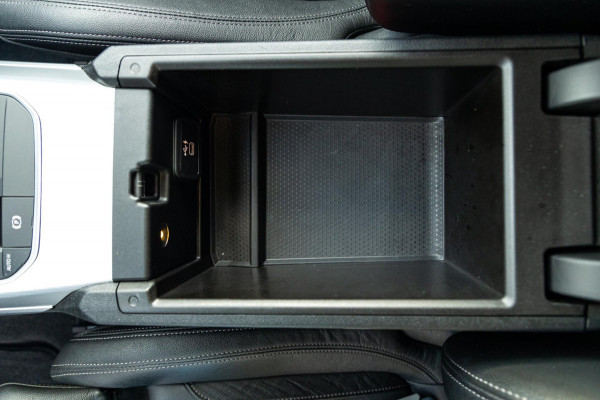 BMW 3-serie M340i xDrive Laserlight I Live Cockpit Professional I Head-Up I Adaptive cruise I Sfeerverlichting