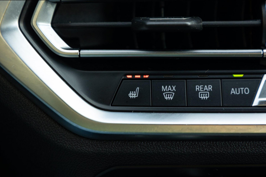 BMW 3-serie M340i xDrive Laserlight I Live Cockpit Professional I Head-Up I Adaptive cruise I Sfeerverlichting