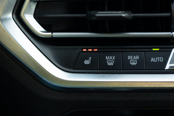 BMW 3-serie M340i xDrive Laserlight I Live Cockpit Professional I Head-Up I Adaptive cruise I Sfeerverlichting