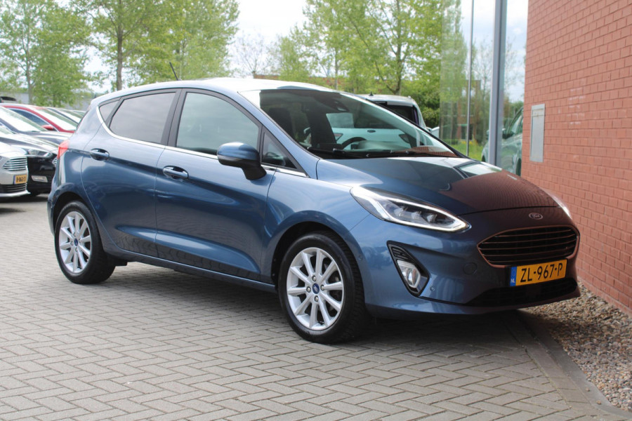 Ford Fiesta 1.0 EcoBoost Titanium | Camera | Winterpack | Navigatie | Licht metalen velgen