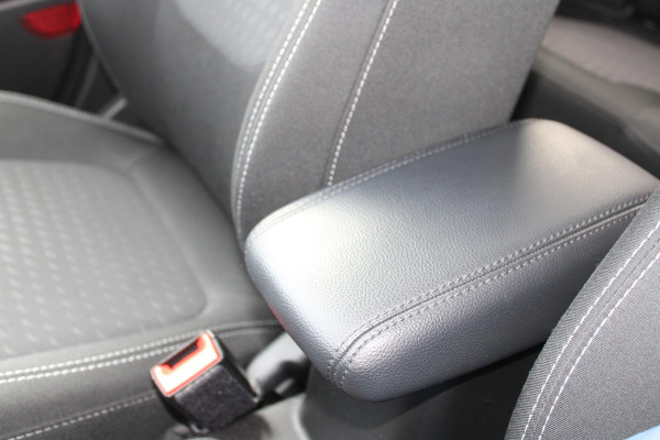 Ford Fiesta 1.0 EcoBoost Titanium | Camera | Winterpack | Navigatie | Licht metalen velgen