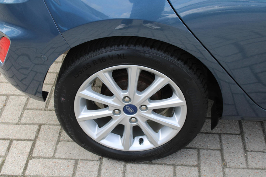Ford Fiesta 1.0 EcoBoost Titanium | Camera | Winterpack | Navigatie | Licht metalen velgen
