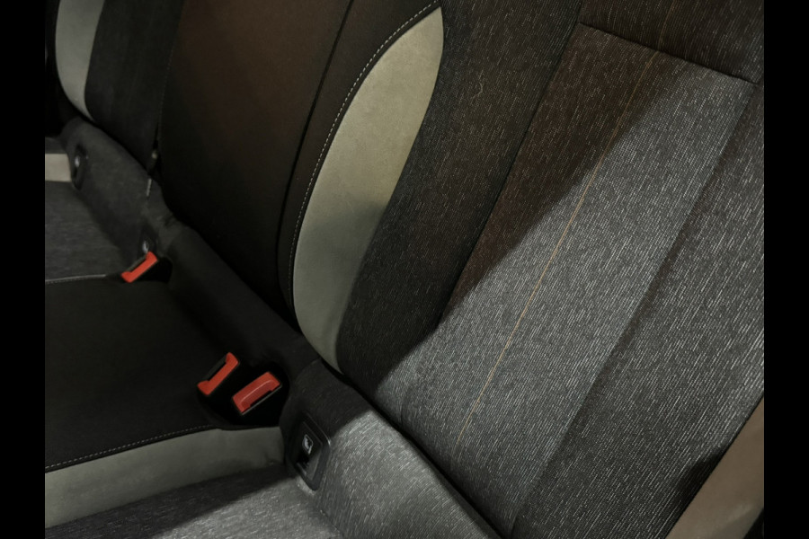 Škoda Kamiq 1.0 TSI Style Garantie Carplay StoelVW Lane Ass Front Ass DAB Cruise Clima Navi LED Rijklaar