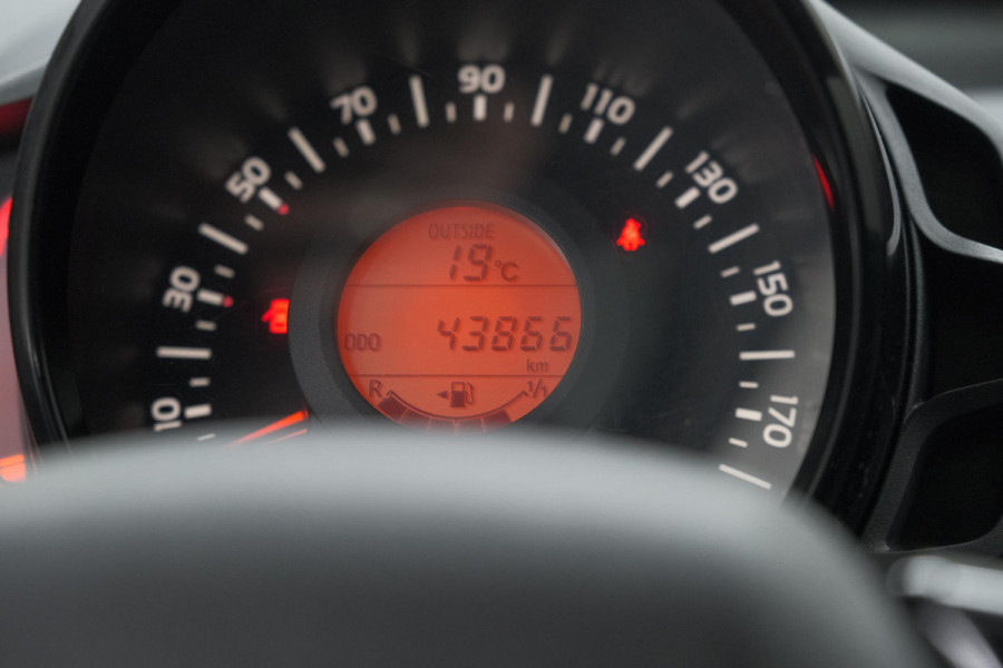 Peugeot 108 1.0 e-VTi Active | Apple Carplay | Airco | Getint Glas | 5 Deurs