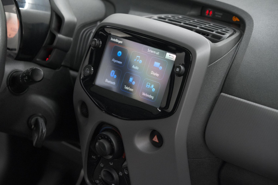 Peugeot 108 1.0 e-VTi Active | Apple Carplay | Airco | Getint Glas | 5 Deurs