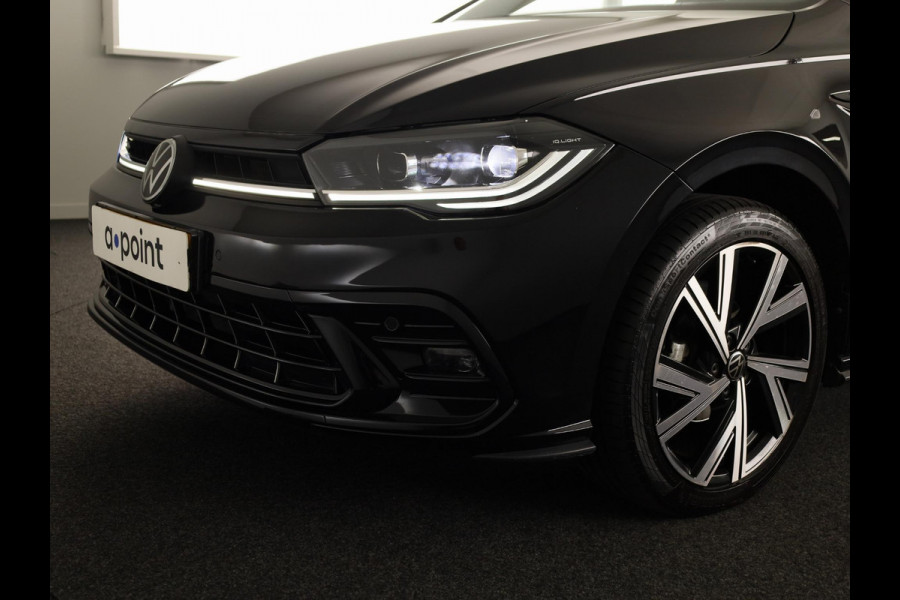 Volkswagen Polo 1.0 TSI R-Line 95 PK DSG Automaat | Panorama/schuif/kantel dak |  17 " lichtmetalen velgen | Digitaal dashboard | Matrix koplampen | Parkeer camera | Adaptieve cruise control | Climate controle | Stoelverwarming |