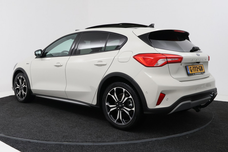 Ford Focus 1.5 EcoBoost Active Business (PANORAMADAK STOEL-/STUURVERWARMING, CAMERA, TREKHAAK, AUTOPILOT, HEAD-UP, ADAPTIVE)
