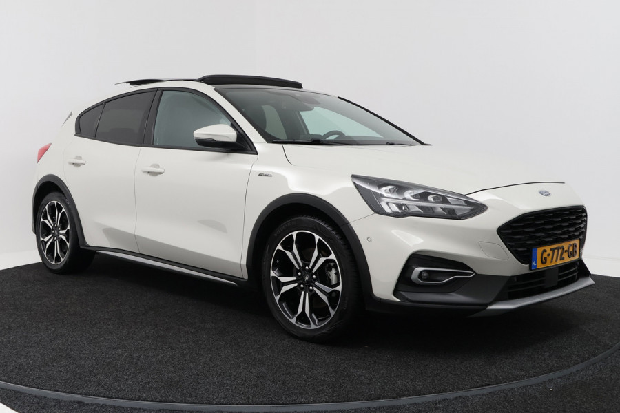 Ford Focus 1.5 EcoBoost Active Business (PANORAMADAK STOEL-/STUURVERWARMING, CAMERA, TREKHAAK, AUTOPILOT, HEAD-UP, ADAPTIVE)