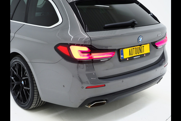 BMW 5 Serie Touring 520e | LED Grille | Keyless | Leder | Sfeerlicht | Camera | Memory | Cruise | Carplay