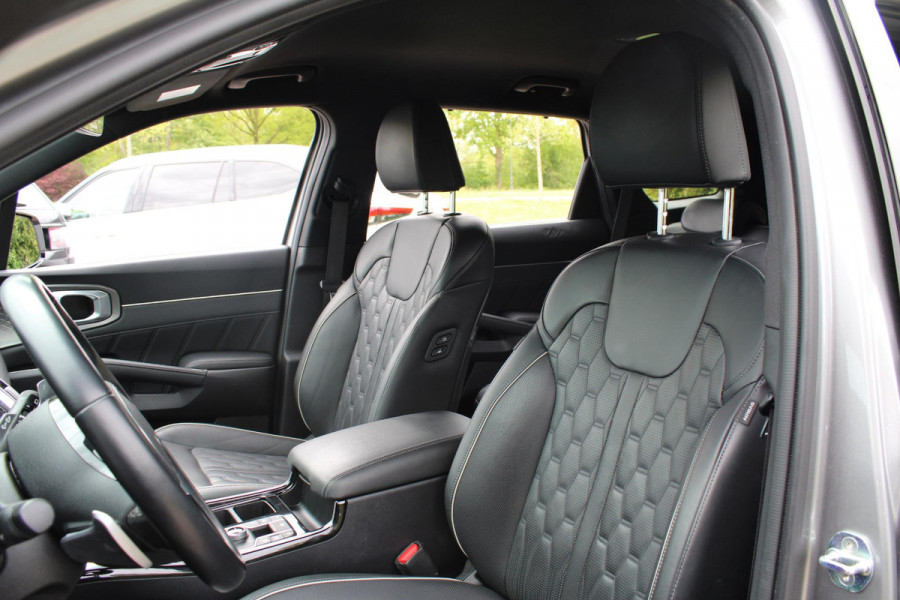 Kia Sorento 1.6 T-GDI Plug-in Hybrid 4WD ExecutiveLine 5p. |  Afneembare trekhaak | Panoramadak | 2 bandensets | Bestuurdersstoel Met Geheugen | BTW verrekenbaar | Dealer onderhouden