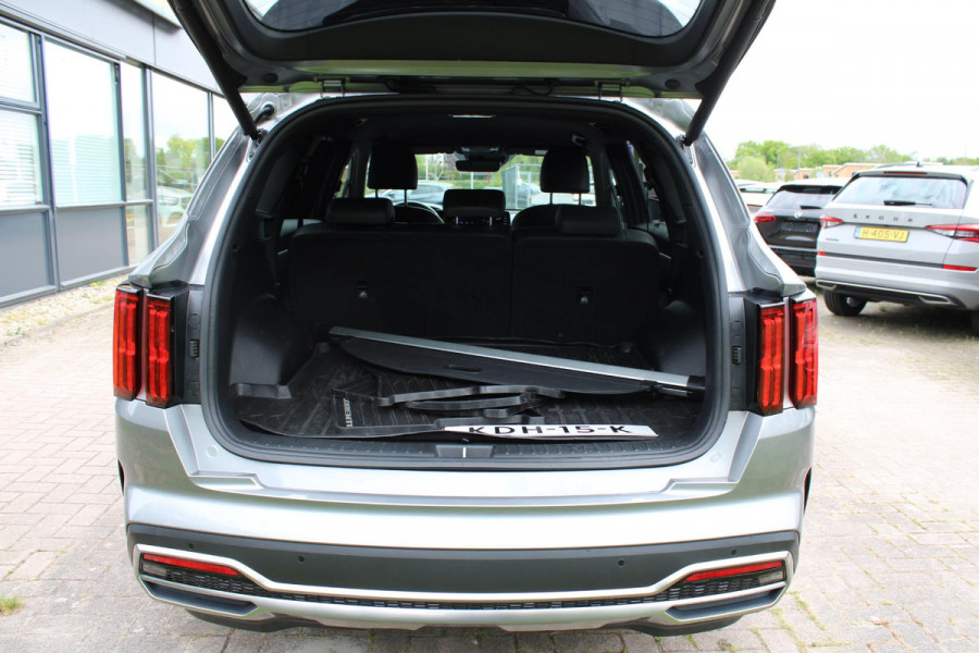 Kia Sorento 1.6 T-GDI Plug-in Hybrid 4WD ExecutiveLine 5p. |  Afneembare trekhaak | Panoramadak | 2 bandensets | Bestuurdersstoel Met Geheugen | BTW verrekenbaar | Dealer onderhouden