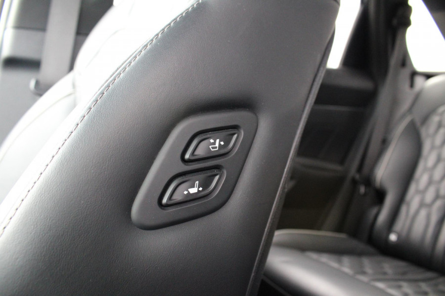 Kia Sorento 1.6 T-GDI Plug-in Hybrid 4WD ExecutiveLine 5p. |  Afneembare trekhaak | Panoramadak | 2 bandensets | Bestuurdersstoel Met Geheugen | BTW verrekenbaar | Dealer onderhouden