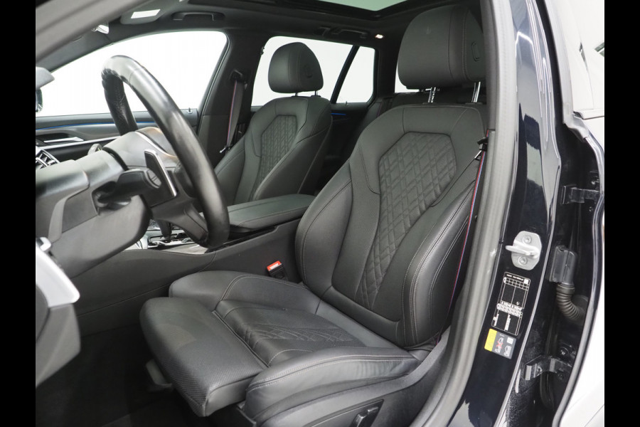 BMW 5 Serie Touring 530e M Sport Shadow Line | Panoramadak | LED Grille | Harman/Kardon | Leder | HUD | 360 | LaserLED | Carplay