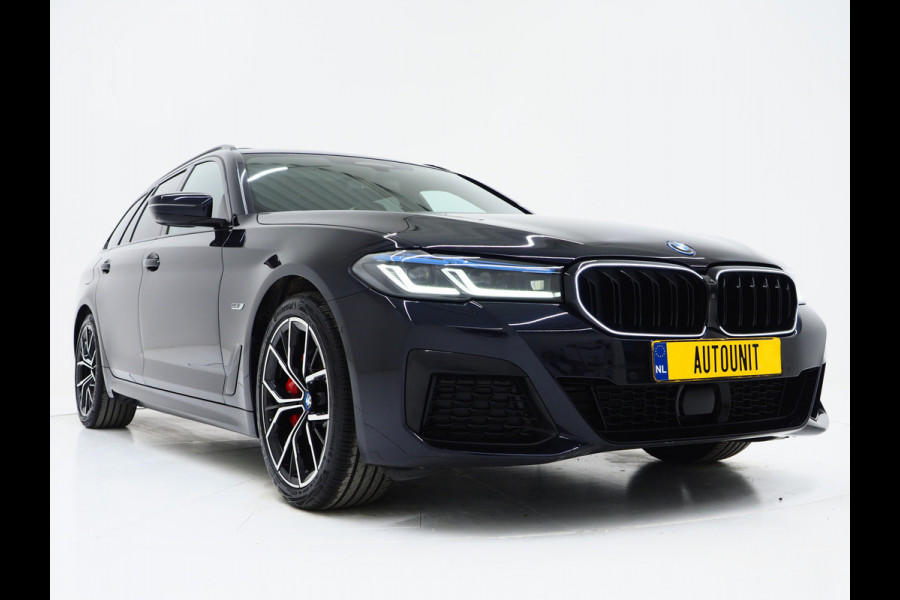 BMW 5 Serie Touring 530e M Sport Shadow Line | Panoramadak | LED Grille | Harman/Kardon | Leder | HUD | 360 | LaserLED | Carplay