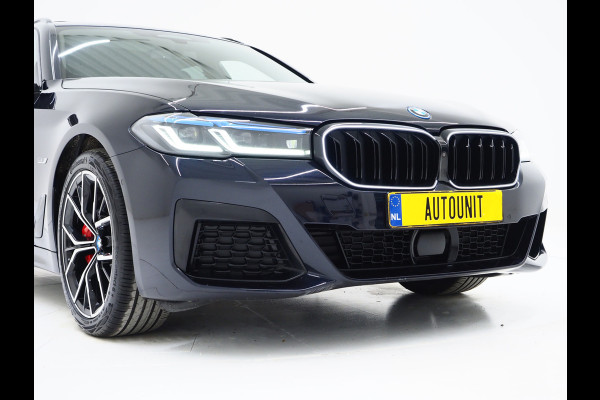 BMW 5 Serie Touring 530e M Sport Shadow Line | Panoramadak | LED Grille | Harman/Kardon | Leder | HUD | 360 | LaserLED | Carplay