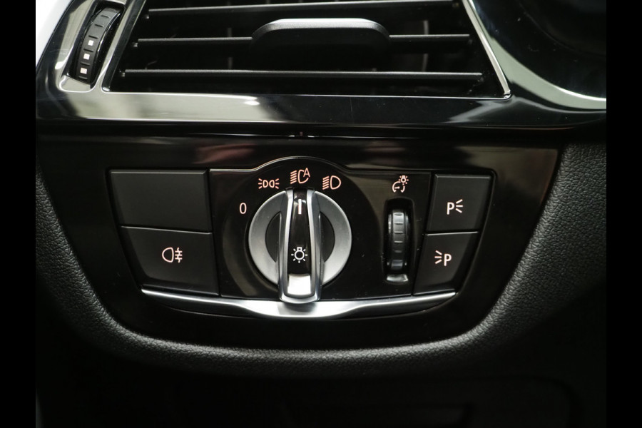 BMW 5 Serie Touring 530e M Sport Shadow Line | Panoramadak | LED Grille | Harman/Kardon | Leder | HUD | 360 | LaserLED | Carplay
