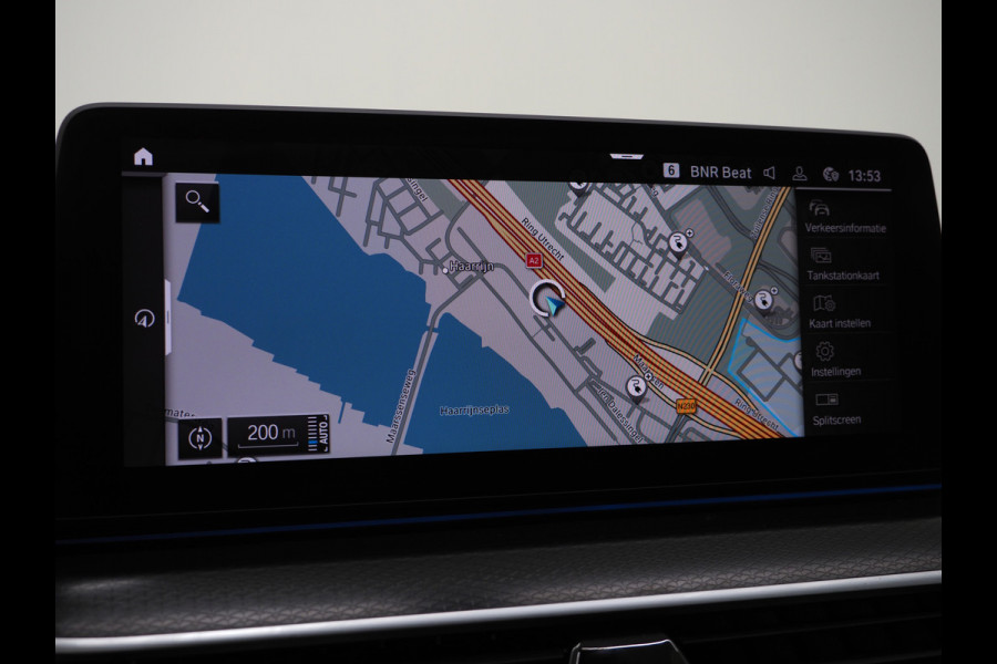 BMW 5 Serie Touring 530e M Sport Shadow Line | Panoramadak | LED Grille | Harman/Kardon | Leder | HUD | 360 | LaserLED | Carplay