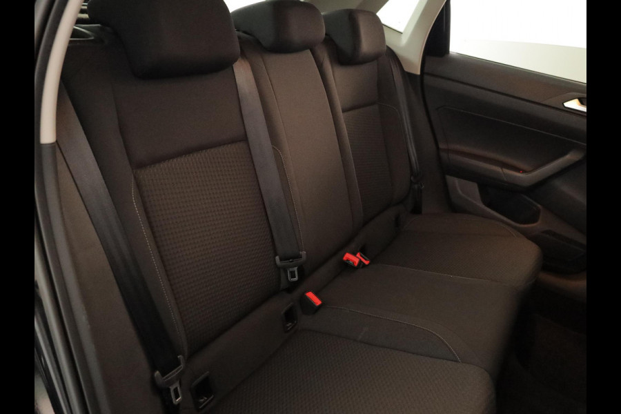 Volkswagen Polo 1.0 TSI Comfortline Business 95pk 5bak| Navi| parksensors| alarm| extra getint glas