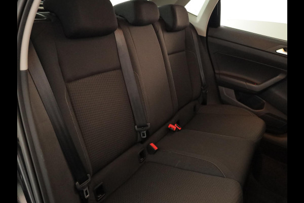 Volkswagen Polo 1.0 TSI Comfortline Business 95pk 5bak| Navi| parksensors| alarm| extra getint glas