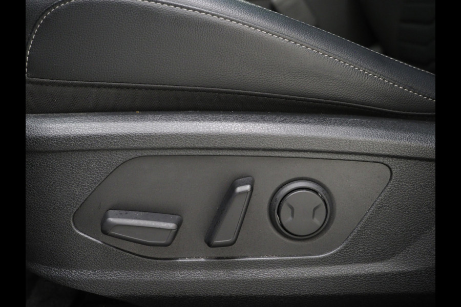 Kia Sportage 1.6 T-GDi Plug-in Hybrid AWD DynamicPlusLine | Panoramadak | Trekhaak | Keyless | Dodehoek | 360 | Adaptive Cruise | Carplay