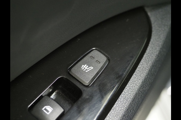 Kia Sportage 1.6 T-GDi Plug-in Hybrid AWD DynamicPlusLine | Panoramadak | Trekhaak | Keyless | Dodehoek | 360 | Adaptive Cruise | Carplay