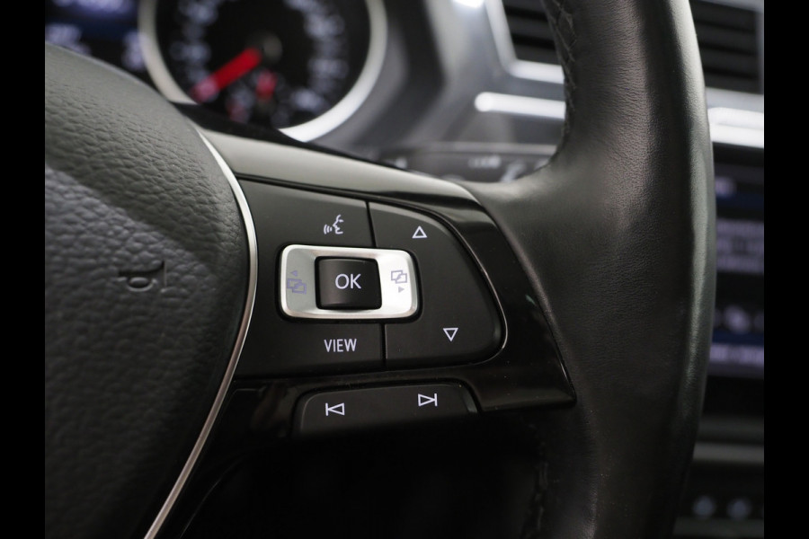 Volkswagen Tiguan Allspace 1.5 TSI 7p. | Panoramadak | Trekhaak | Leder | Dynaudio | 360 | Keyless | Adaptive Cruise | Carplay