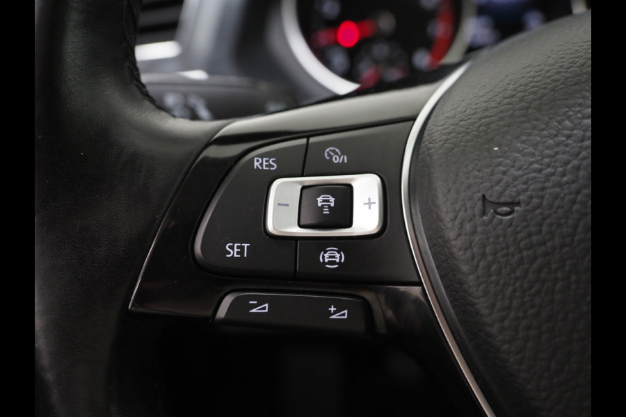 Volkswagen Tiguan Allspace 1.5 TSI 7p. | Panoramadak | Trekhaak | Leder | Dynaudio | 360 | Keyless | Adaptive Cruise | Carplay