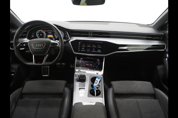 Audi A6 Avant 55 TFSI e quattro Full Black | Trekhaak | Keyless | Adaptive Cruise | Camera | Memory | Stoelverwarming | Carplay