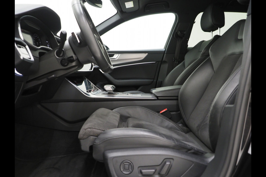 Audi A6 Avant 55 TFSI e quattro Full Black | Trekhaak | Keyless | Adaptive Cruise | Camera | Memory | Stoelverwarming | Carplay